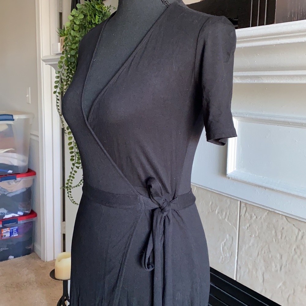 ☀️3/$15 Forever 21 Long Black Wrap-Tie Dress - Picture 3 of 4